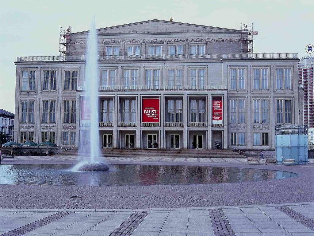 Отель Ibis Leipzig Nord-Ost Экстерьер фото