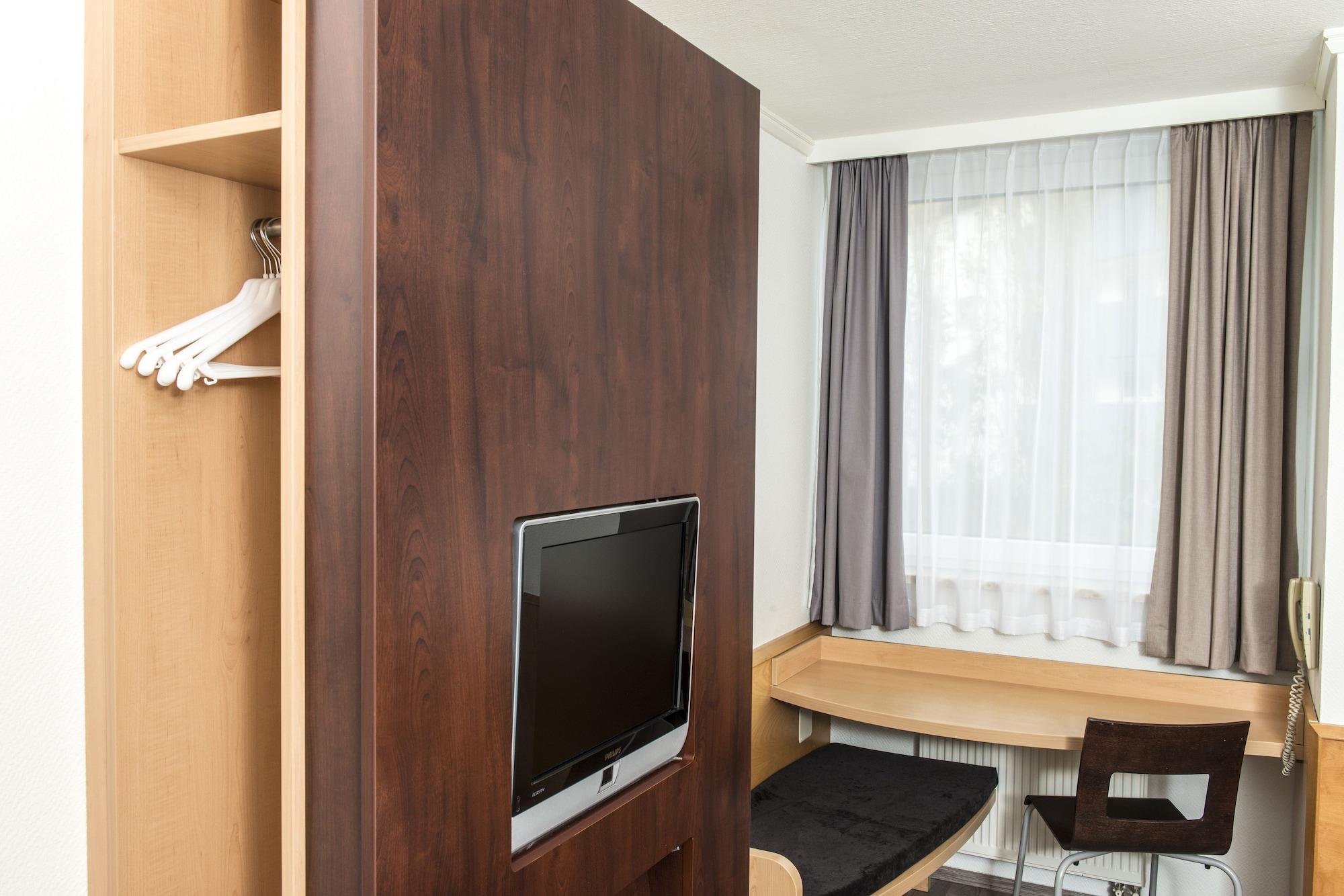 Отель Ibis Leipzig Nord-Ost Номер фото