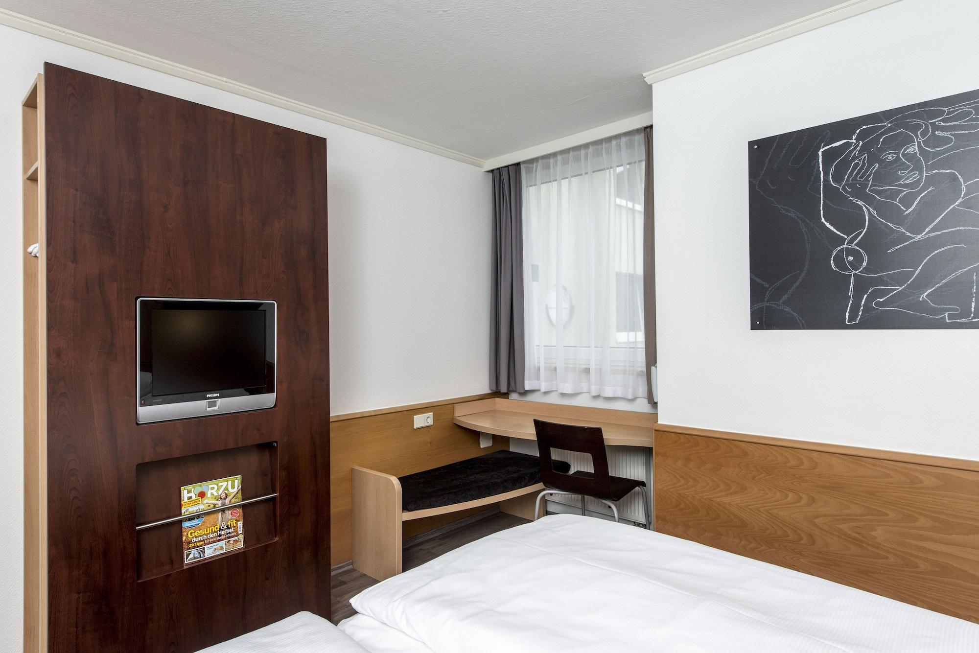 Отель Ibis Leipzig Nord-Ost Номер фото